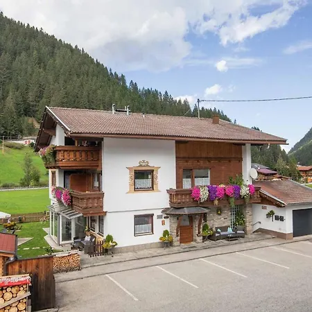 Gaesteheim Kroessbach Neustift im Stubaital Exterior photo
