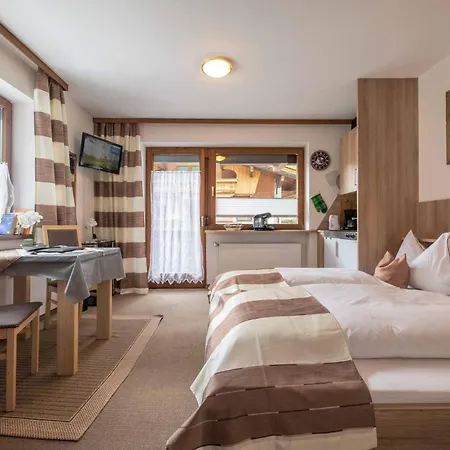 Gaesteheim Kroessbach Neustift im Stubaital Room photo