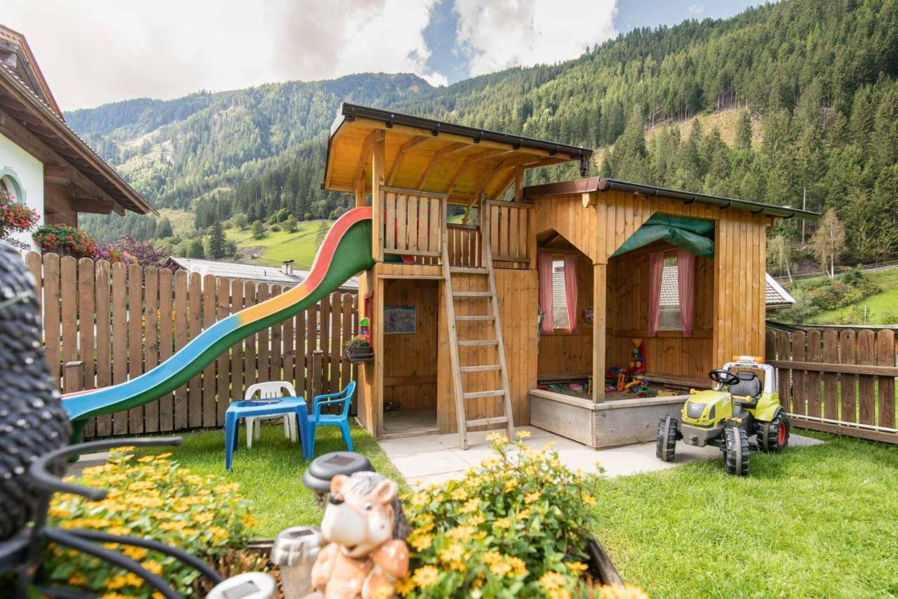 Gaesteheim Kroessbach Neustift im Stubaital